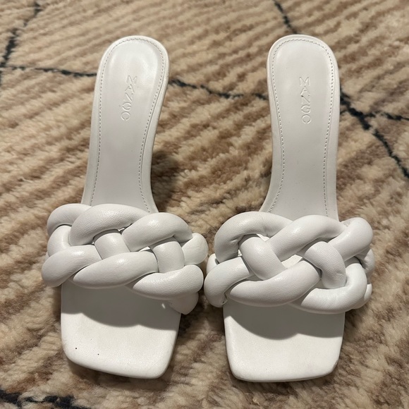 Shoes - Mango white woven heel